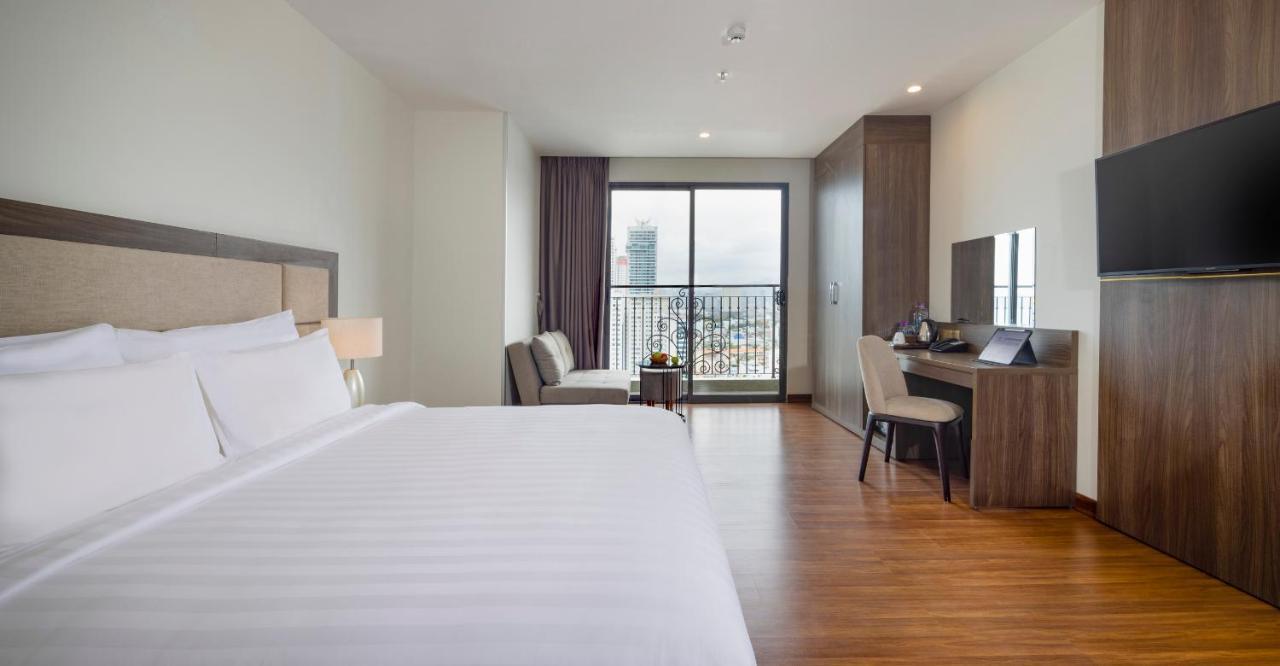 Aston Nha Trang City Hotel Exterior foto