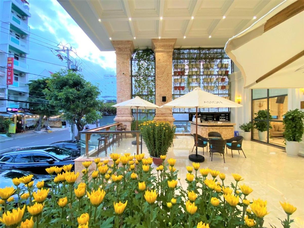 Aston Nha Trang City Hotel Exterior foto