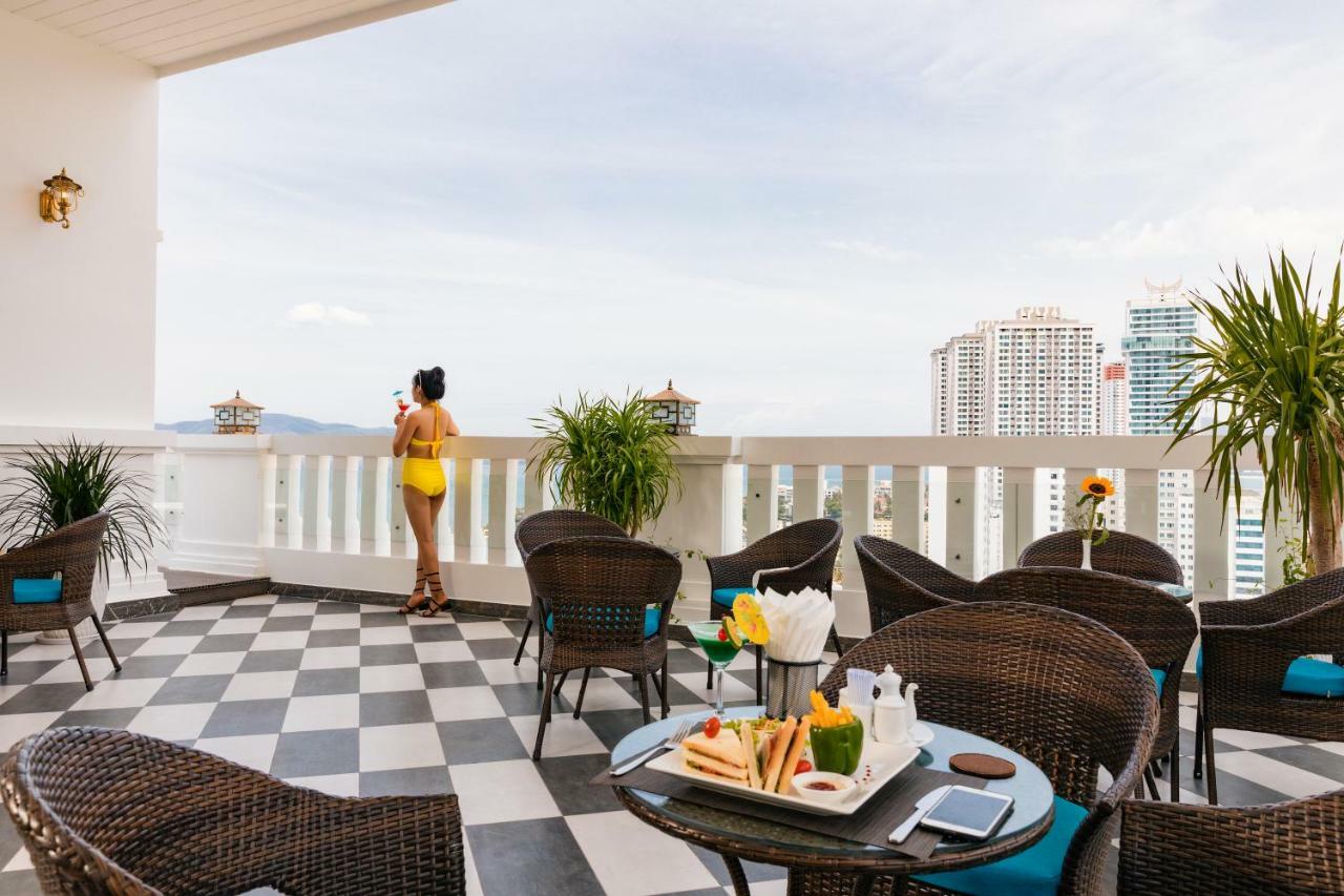 Aston Nha Trang City Hotel Exterior foto